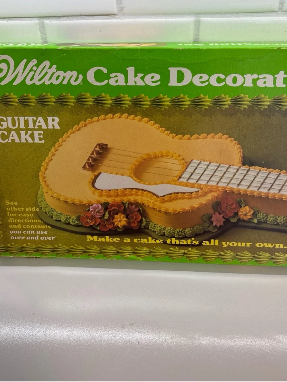 1974 Wilton Guitar Aluminum 3-D Birthday Cake Pan With Pieces & Box! Never Used